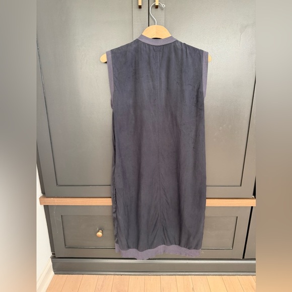 Go> by GoSilk Charcoal Grey Full Zip Dress • S • 100% Silk - Picture 3 of 4